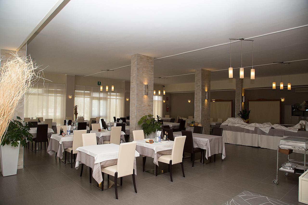Hotel Umberto 로솔리나 마레 외부 사진
